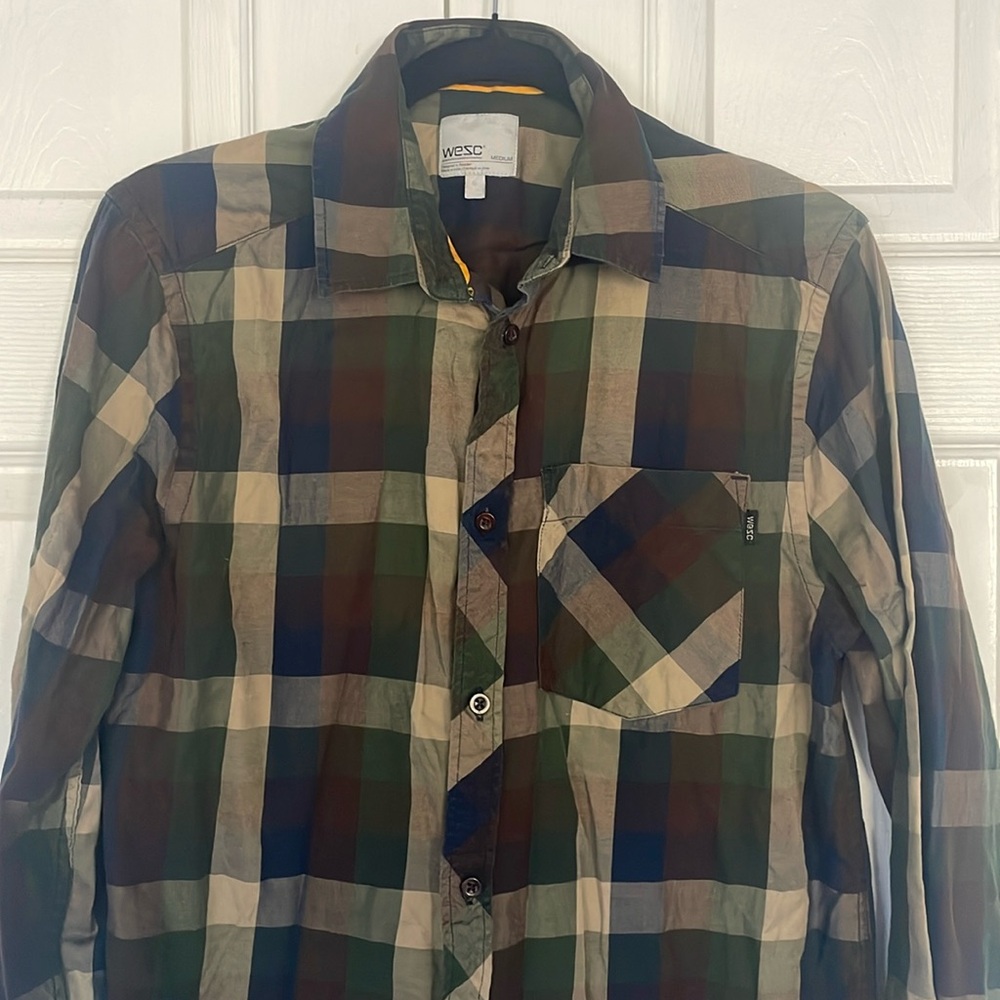 Men’s WeSC button up long sleeve shirt